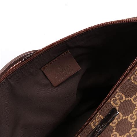 gucci boat pochette leather